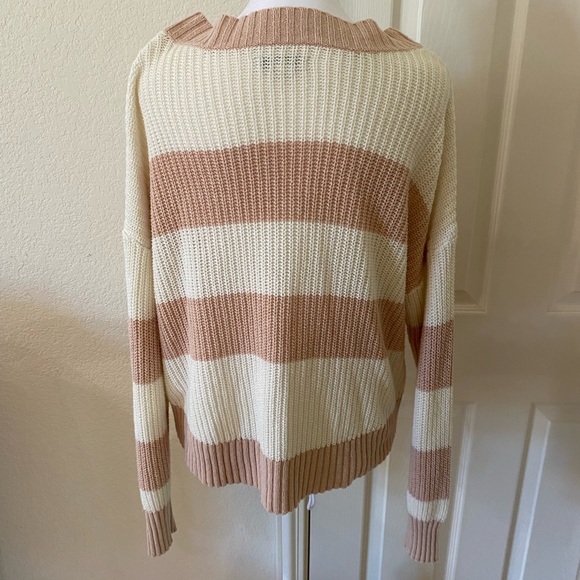 AE women’s crop striped sweater size S, blush pink and ivory - Picture 3 of 7